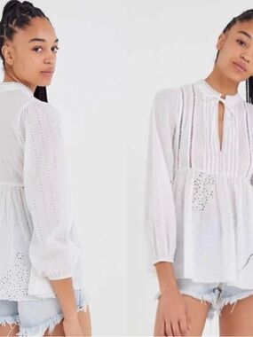 NWT UO Eva White Eyelet Long Balloon Sleeve Ruffled Plunge Neckline Blouse XS